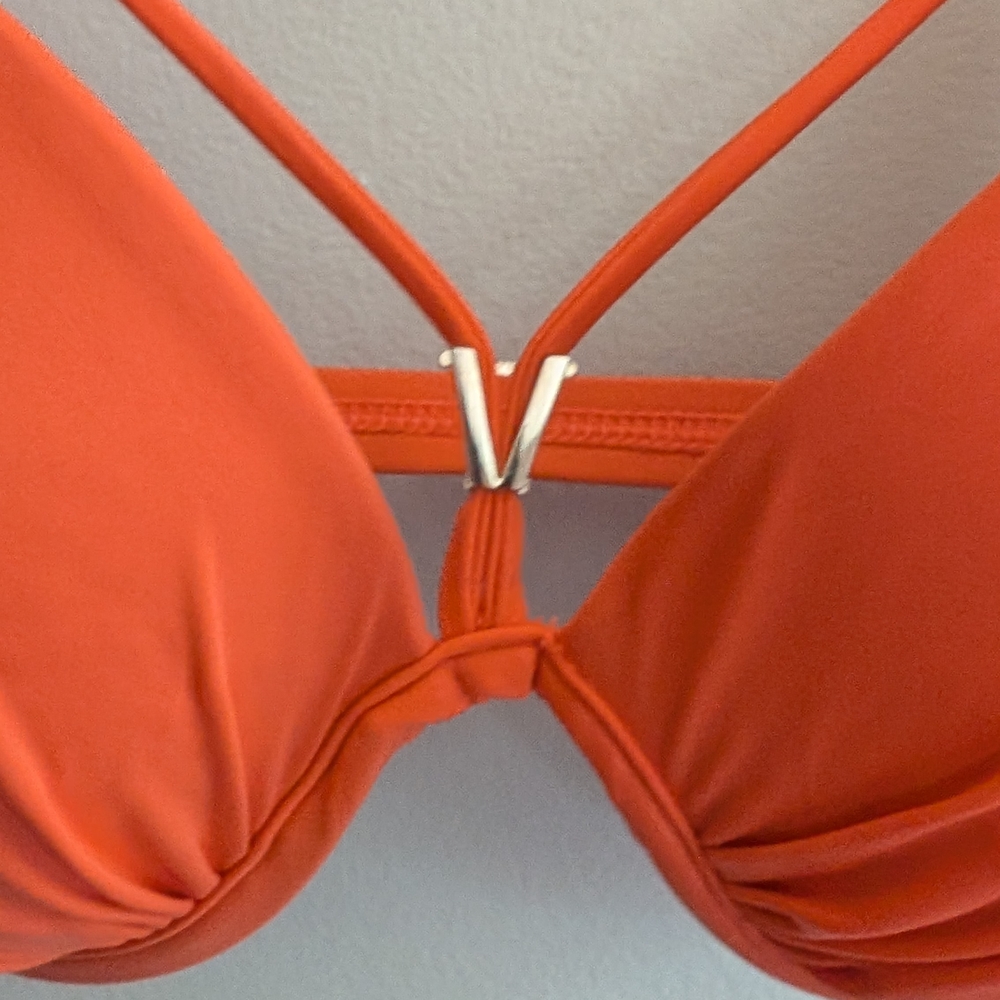 VENUS Orange Bikini Top with V-Neck and Decorative Detail - Picture 4 of 4